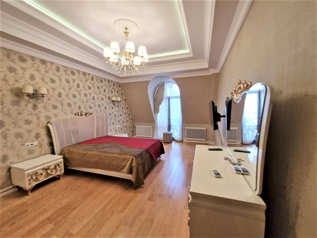 İcarəyə verilir 6 otaqlı yeni tikili 530 m² — Mənzil, Bakı (9)