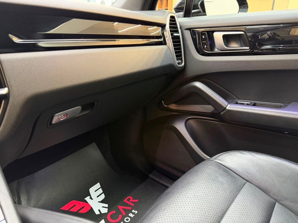 Porsche Cayenne, 3.0 L, 2018 il, 68 000 km — Avtomobillər, Bakı (11)