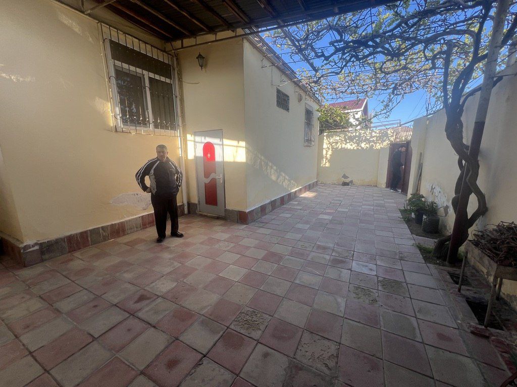 Satılır 4 otaqlı həyət evi/bağ evi 100 m² — Ev, villa, Bakı (4)