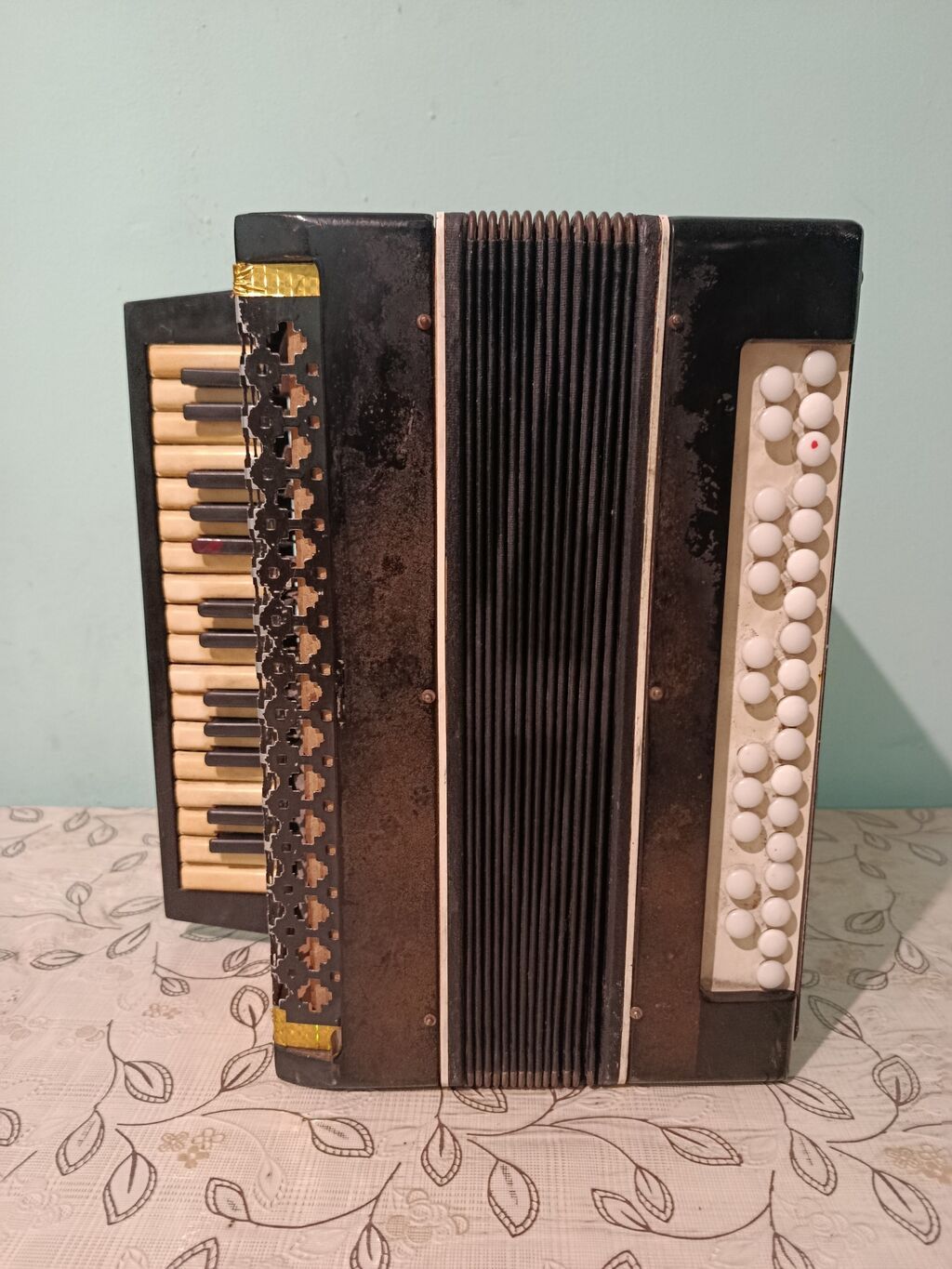 Akustik Akkordeon, İşlənmiş, Ünvandan götürmə — Musiqiə alətləri, Bakı