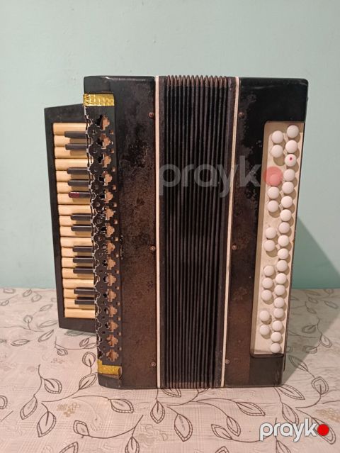 Akustik Akkordeon, İşlənmiş, Ünvandan götürmə — Bakı
