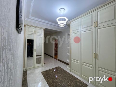İcarəyə verilir 3 otaqlı yeni tikili 120 m²