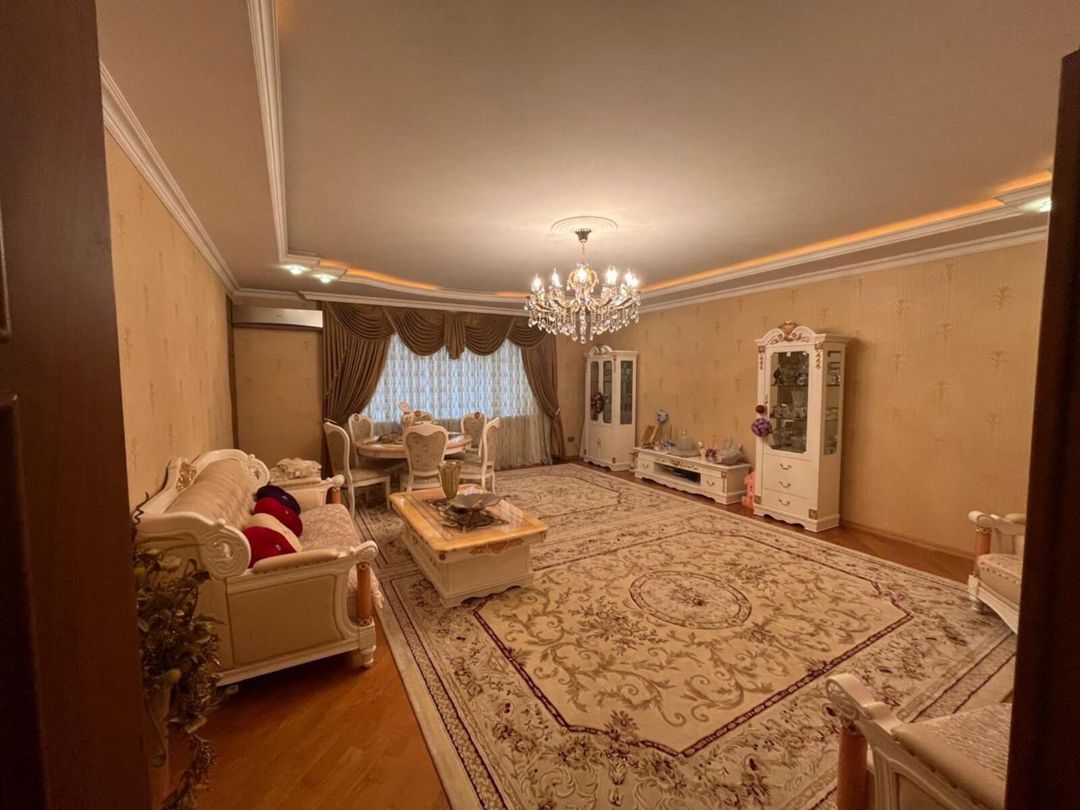 Satılır 4 otaqlı yeni tikili 205 m² — Mənzil, Bakı (2)