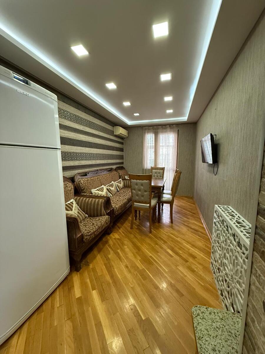 İcarəyə verilir 3 otaqlı köhnə tikili 90 m² — Mənzil, Bakı (8)