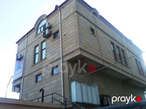 Satılır obyekt 600 m²