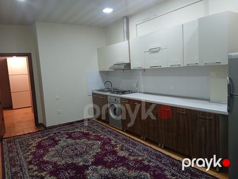 İcarəyə verilir 3 otaqlı köhnə tikili 125 m²