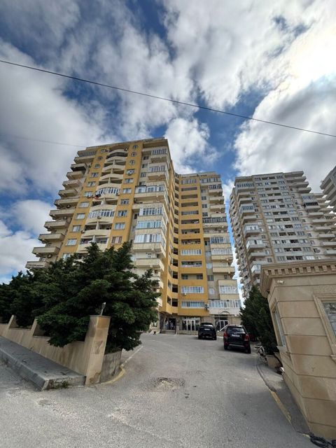 Satılır 2 otaqlı yeni tikili 122 m² — Bakı