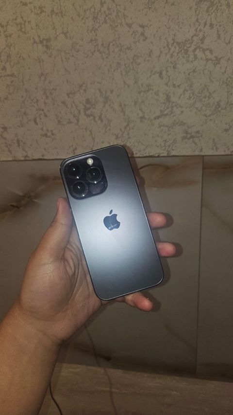 IPhone 14 Pro, Qara, Face ID — Şirvan