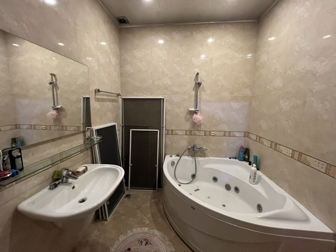 İcarəyə verilir 3 otaqlı yeni tikili 140 m² — Mənzil, Bakı (9)
