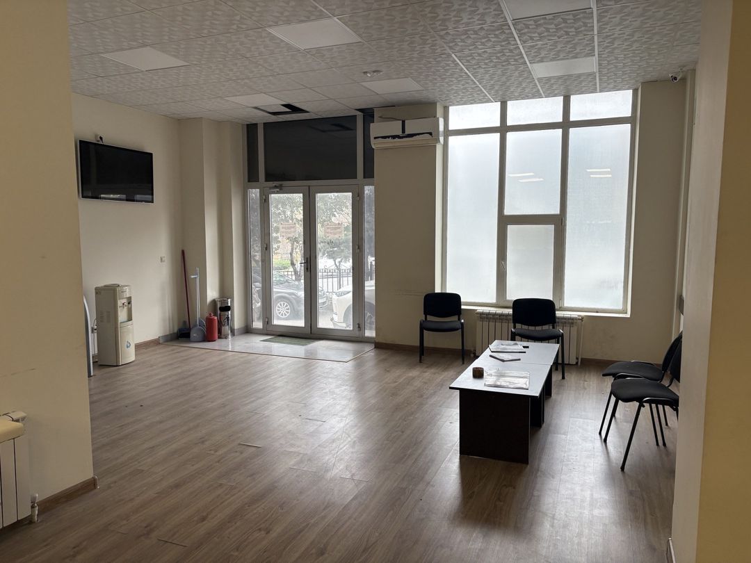 Satılır 11 otaqlı ofis 340 m² — Ofis, Bakı (2)
