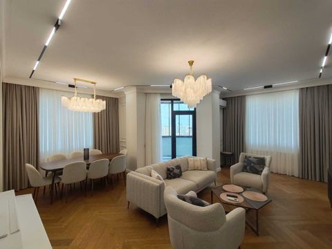 Satılır 4 otaqlı yeni tikili 170 m² — Bakı