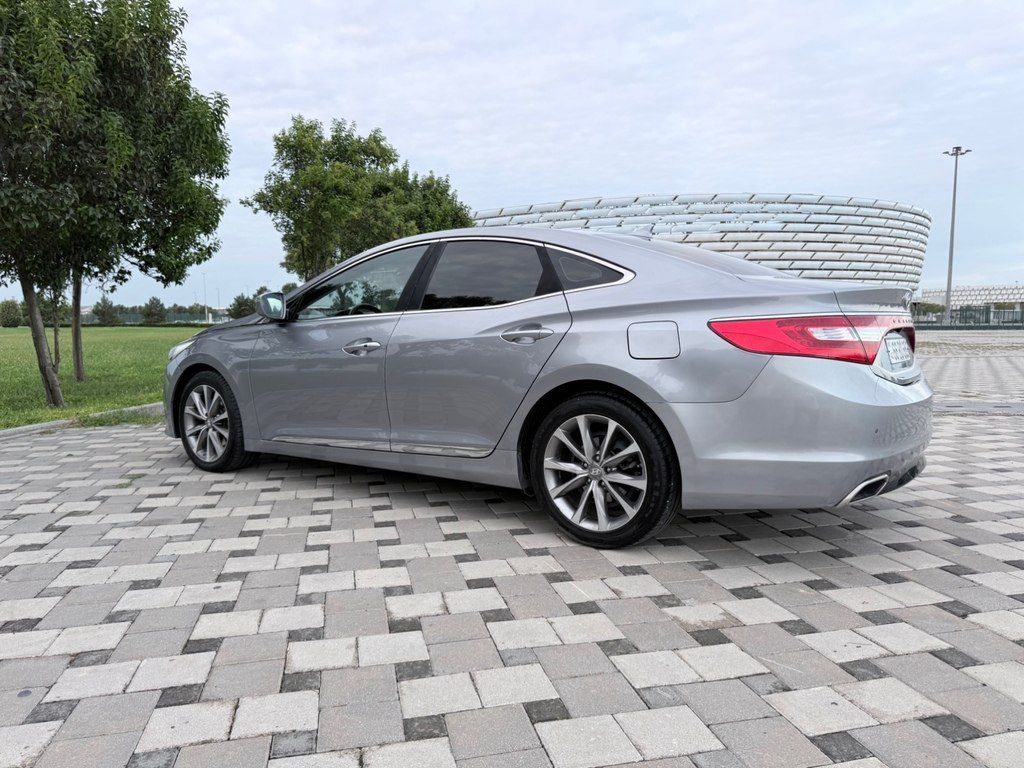 Hyundai Grandeur, 2.2 L, 2015 il, 138 350 km — Avtomobillər, Bakı (8)