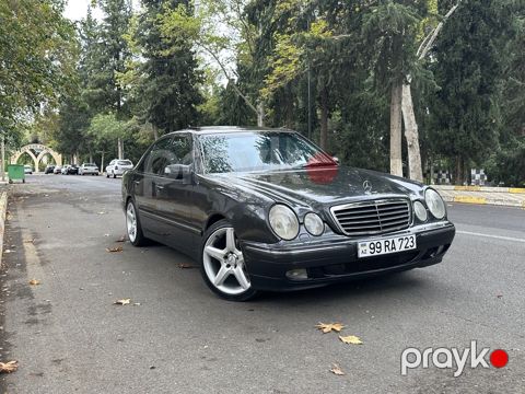 Mercedes E 320, 3.2 L, 2000 il, 400 000 km