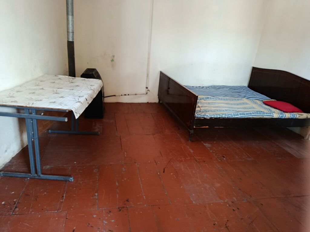 Salam bir otaq bir kuxnasi qaz işıq sizlikdi su bizlikdi İnternet var — Daşınmaz əmlak, Digah (5)