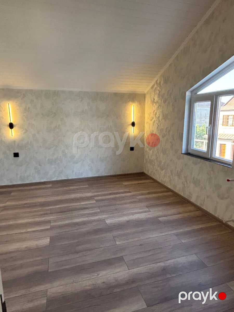 Satılır 4 otaqlı həyət evi/bağ evi 200 m² — Ev, villa, Bakı (9)