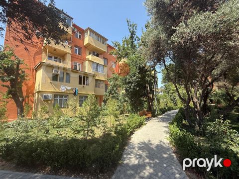Satılır 3 otaqlı köhnə tikili 70 m²