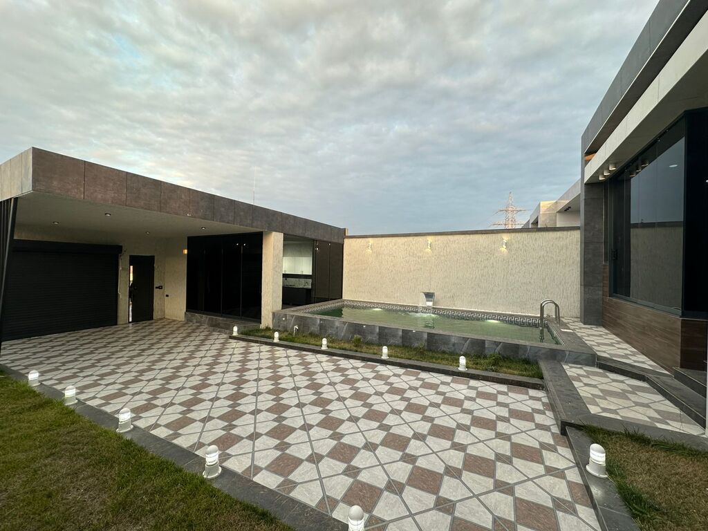 Satılır 4 otaqlı həyət evi/bağ evi 200 m² — Ev, villa, Bakı (2)