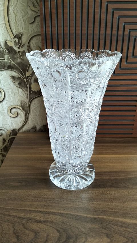 Bir vaza, Xrustal — Bakı