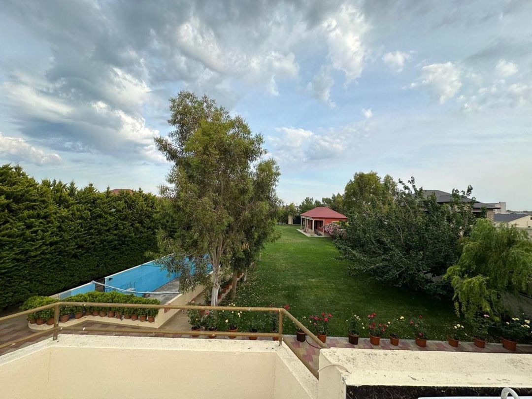Satılır 4 otaqlı həyət evi/bağ evi 400 m² — Ev, villa, Bakı (8)