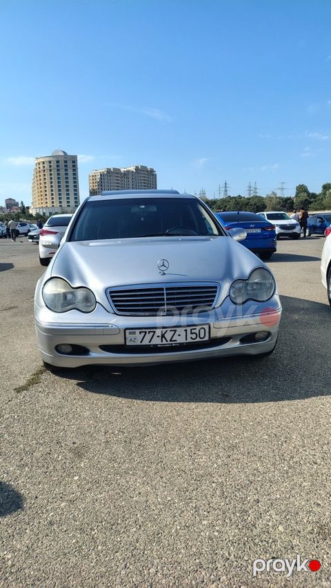 Mercedes C 180, 2.0 L, 2001 il, 365 000 km
