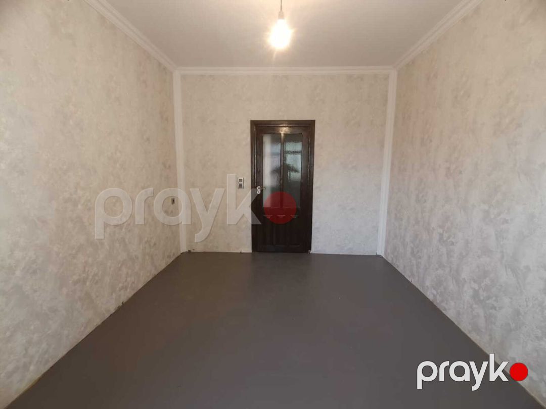 Satılır 4 otaqlı köhnə tikili 90 m² — Mənzil, Bakı (8)