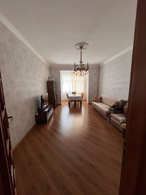 Satılır 2 otaqlı köhnə tikili 60.6 m² — Bakı