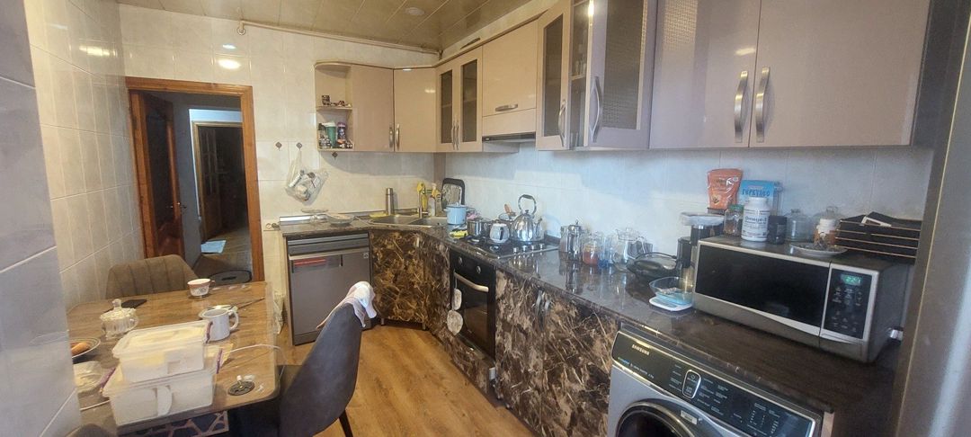 Satılır 4 otaqlı köhnə tikili 100 m² — Mənzil, Bakı (9)