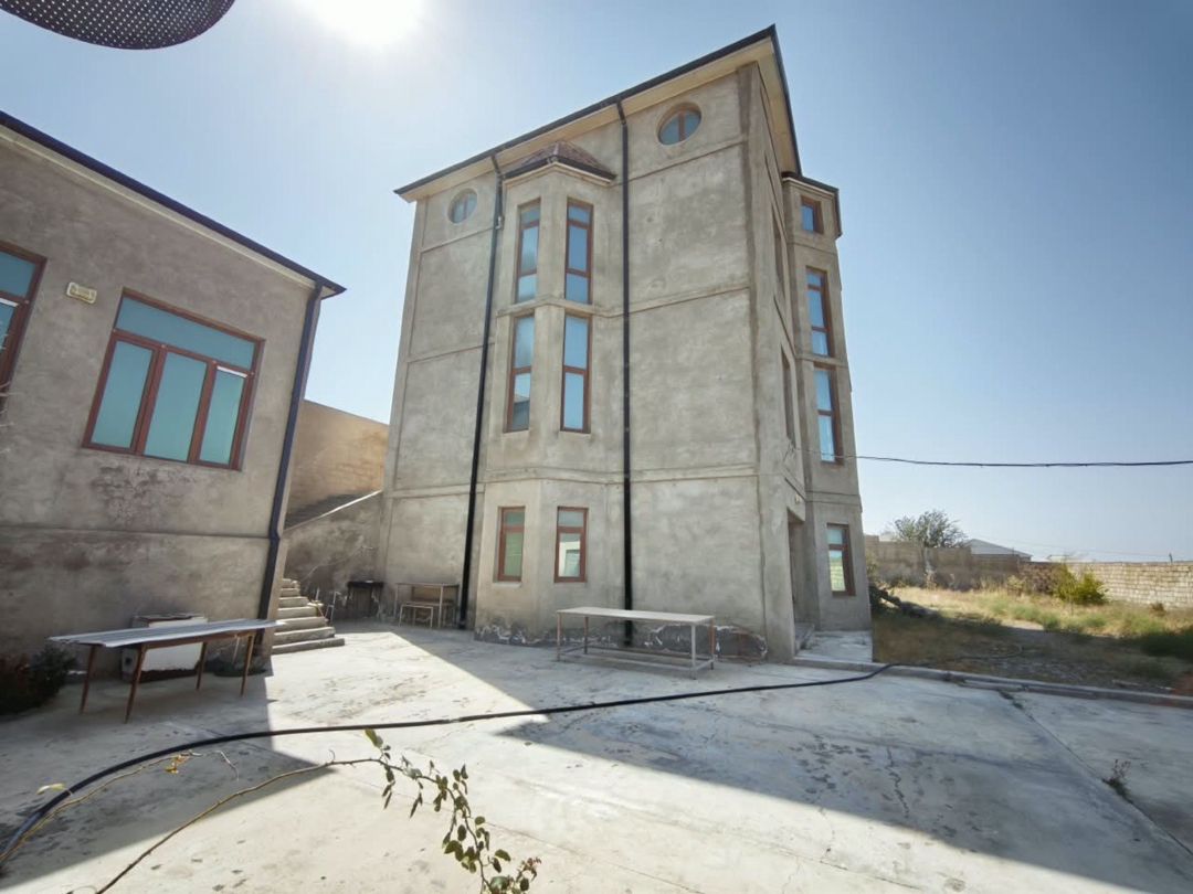 Satılır 6 otaqlı həyət evi/bağ evi 400 m² — Ev, villa, Bakı