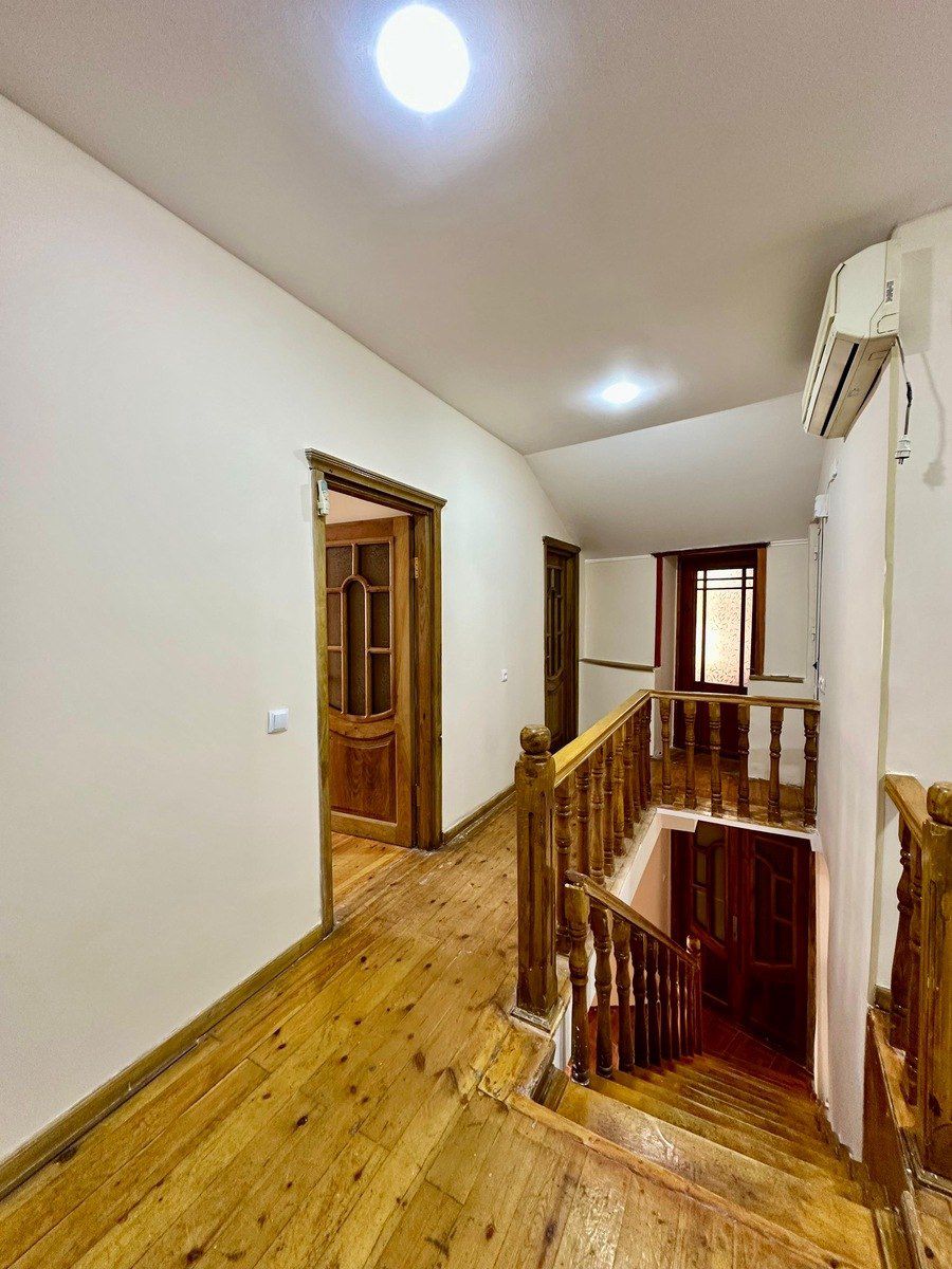 İcarəyə verilir 4 otaqlı köhnə tikili 150 m² — Mənzil, Bakı (7)