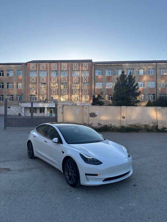 Tesla Model 3, 62 kWh, 2023 il, 22 000 km — Avtomobillər, Bakı (3)