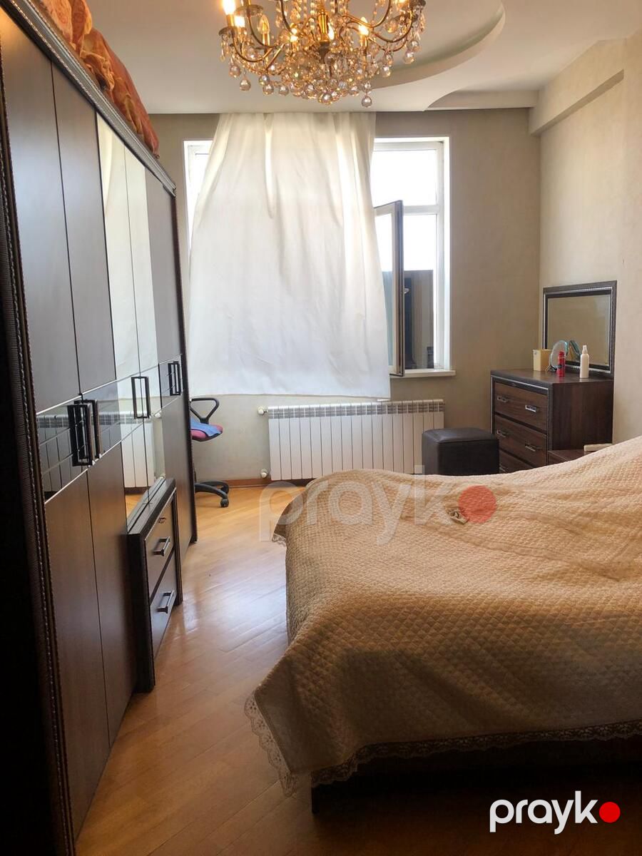 Satılır 4 otaqlı yeni tikili 200 m² — Mənzil, Bakı (6)