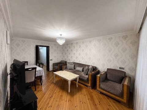 Satılır 3 otaqlı köhnə tikili 75 m² — Bakı