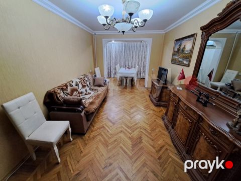 Satılır 3 otaqlı köhnə tikili 75 m²