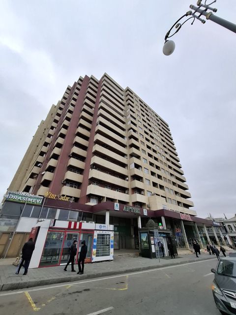 Satılır 3 otaqlı yeni tikili 150 m² — Bakı