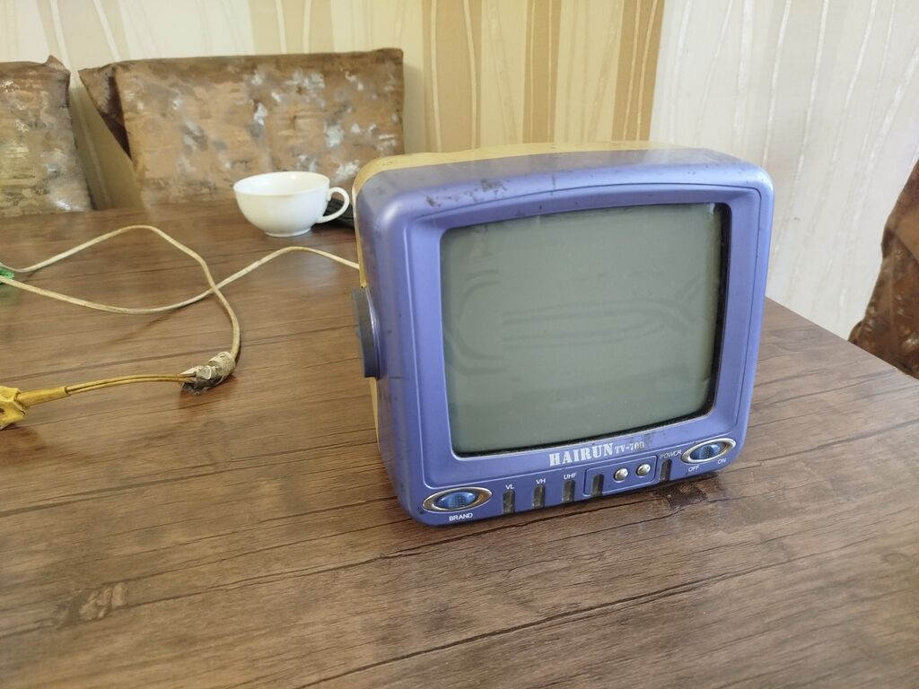 Retro mini televizor – Haırun TV-700 - Kompakt CRT ekranlı portativ — Televizorlar, Bakı (5)