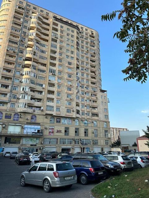 Satılır obyekt 1420 m² — Bakı