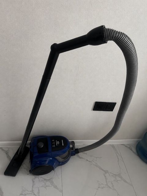 Samsung tozsoran – silindr tipli, kisəsiz (toz konteynerli) model — Bakı