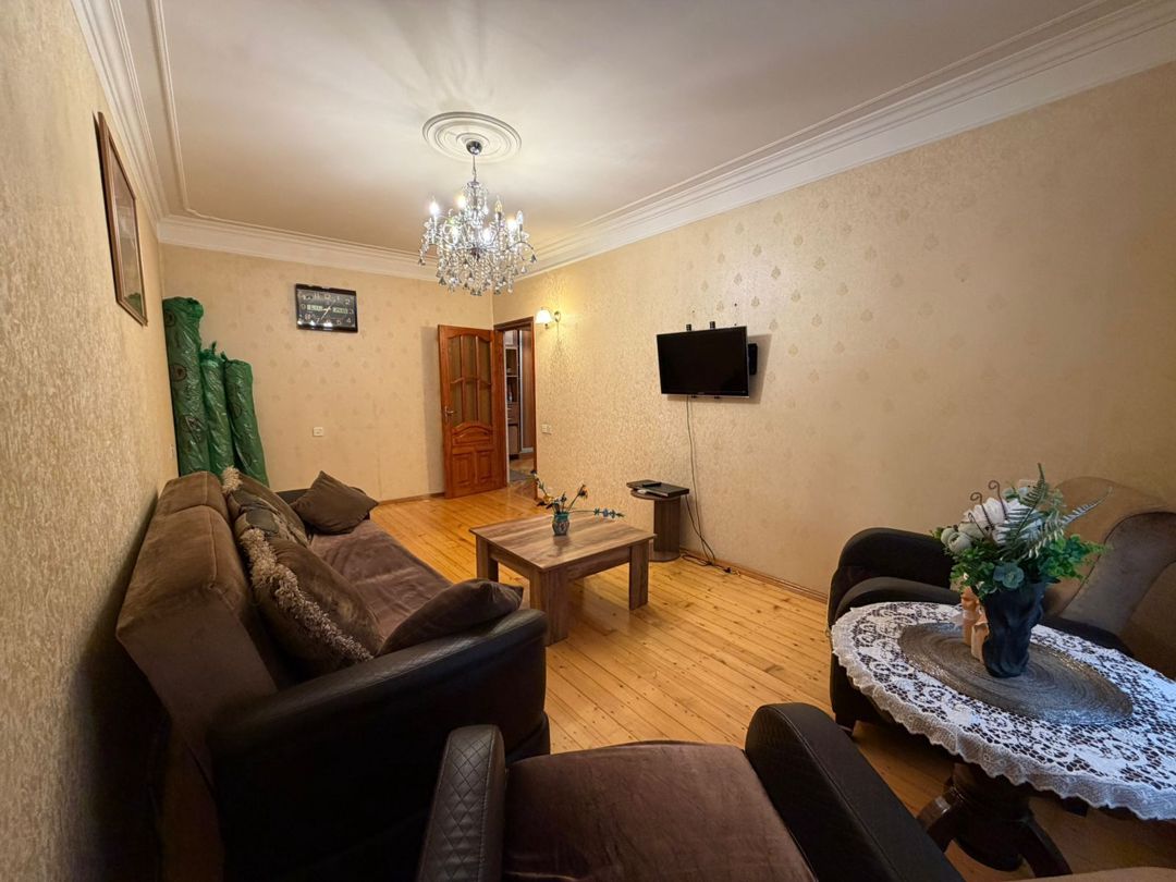 Satılır 4 otaqlı köhnə tikili 120 m² — Mənzil, Bakı (3)