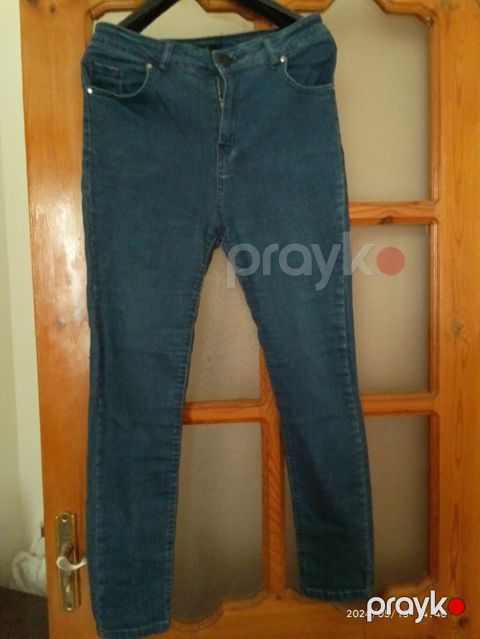 Qadın dar kəsimli cins şalvar - Model: Skinny/streç kəsim, baldırdan — Digah