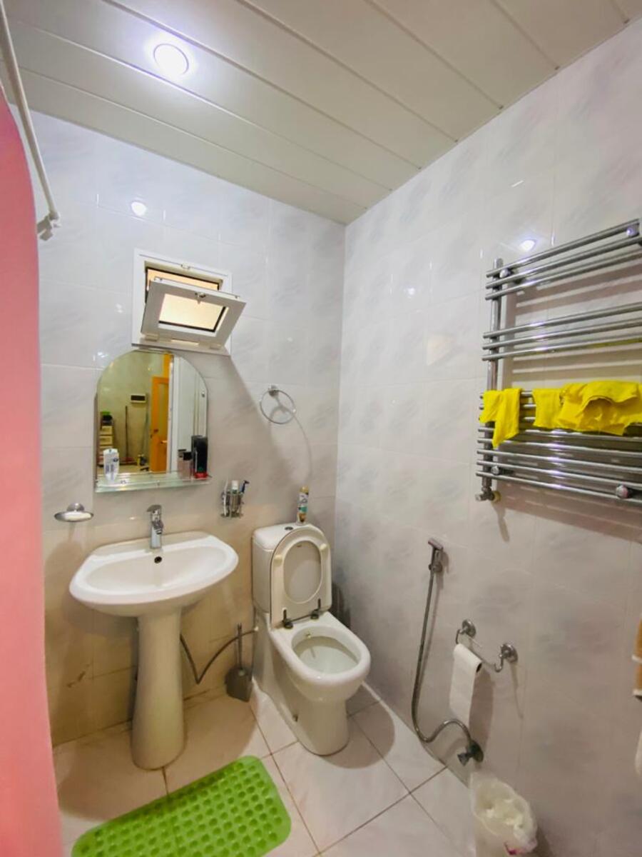 Satılır 4 otaqlı həyət evi/bağ evi 250 m² — Ev, villa, Bakı (11)