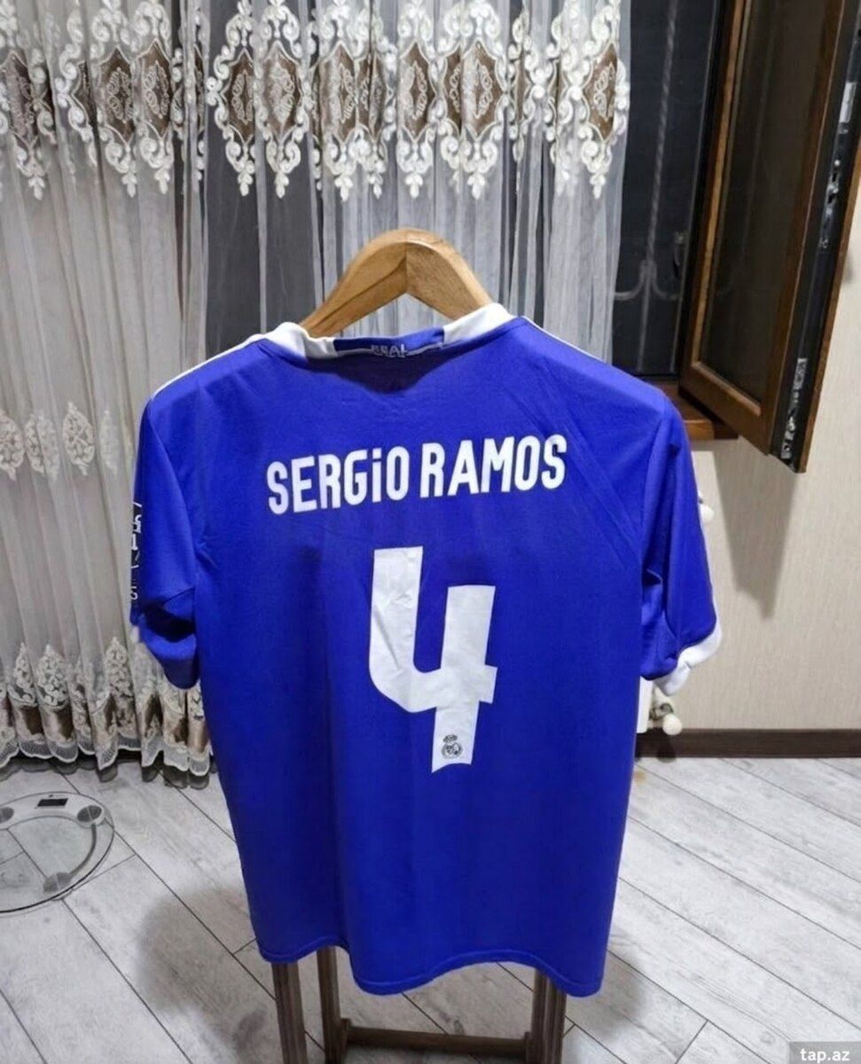 Real Madrid forması — Şəxsi əşyalar, Bakı (2)