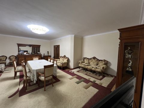 İcarəyə verilir 3 otaqlı yeni tikili 140 m² — Bakı