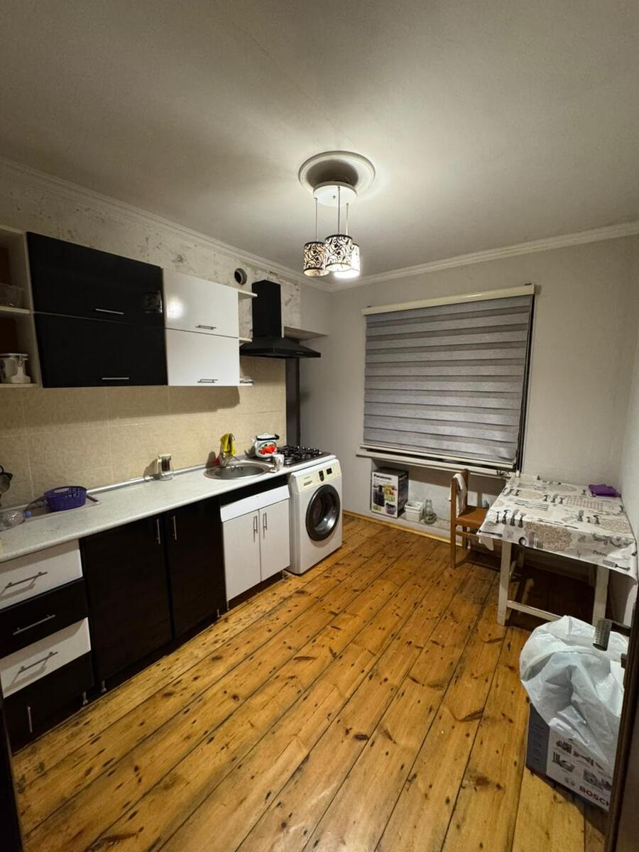 Satılır 4 otaqlı köhnə tikili 115 m² — Mənzil, Bakı
