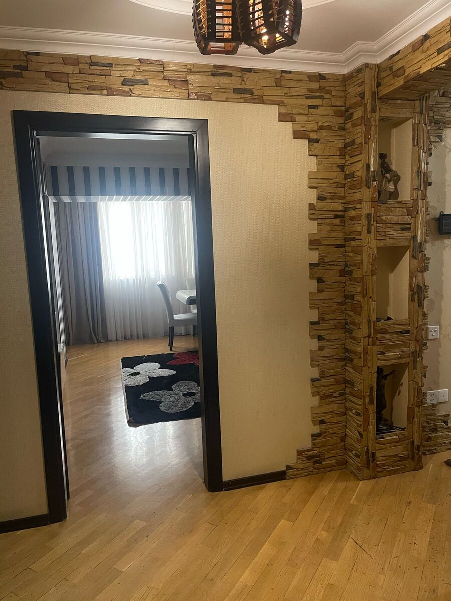 İcarəyə verilir 3 otaqlı köhnə tikili 90 m² — Mənzil, Bakı (7)