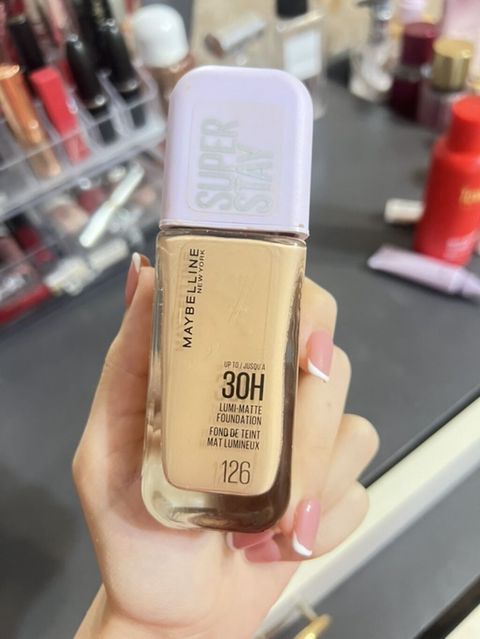Maybelline New York Super Stay 30H Lumi-Matte Foundation – 126 (Tonal