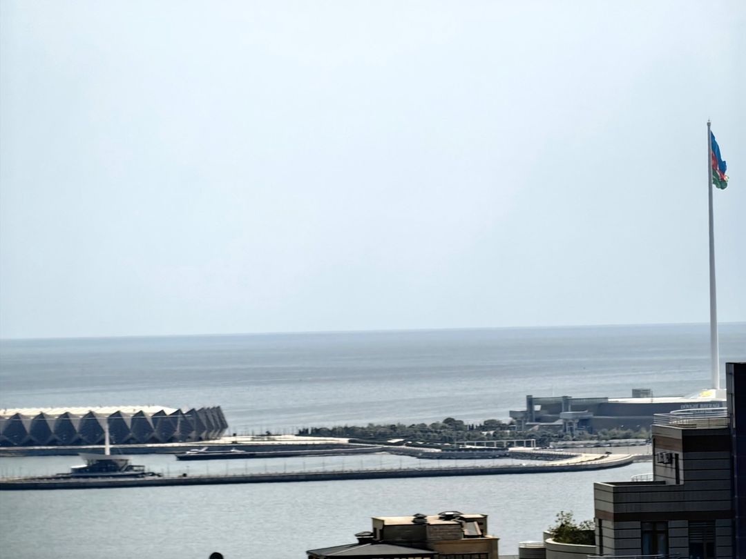 Satılır 4 otaqlı yeni tikili 260 m² — Mənzil, Bakı (11)