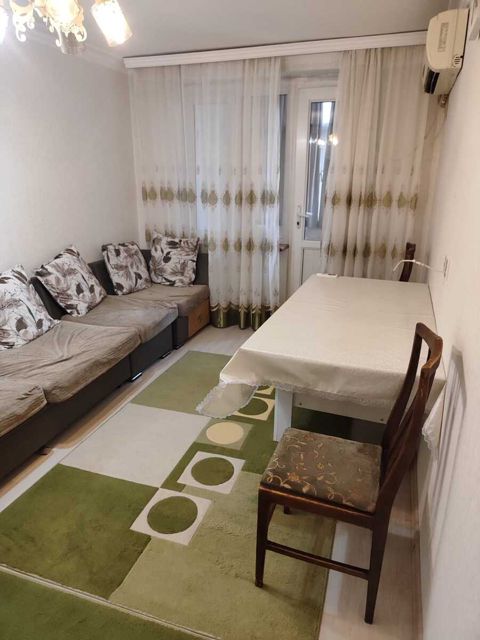 İcarəyə verilir 2 otaqlı köhnə tikili 60 m² — Bakı