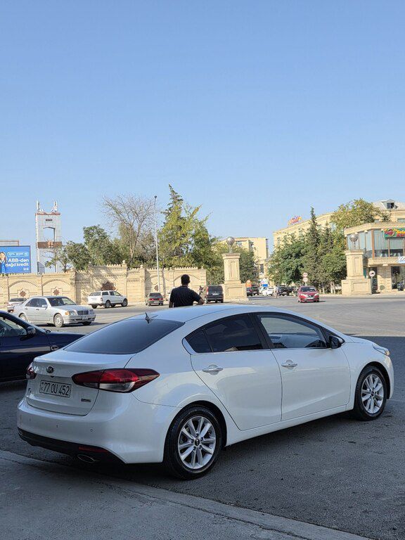 Kia K3, 1.6 L, 2017 il, 320 000 km — Avtomobillər, Salyan (9)