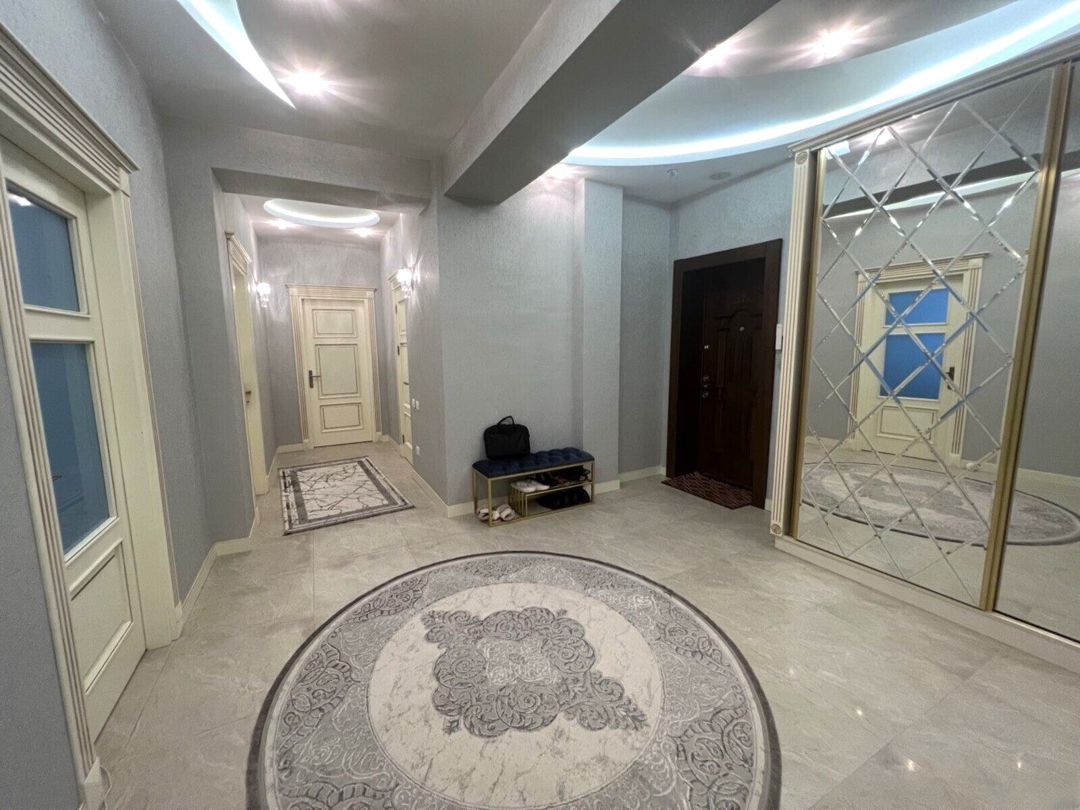 Satılır 4 otaqlı yeni tikili 220 m² — Mənzil, Bakı (5)