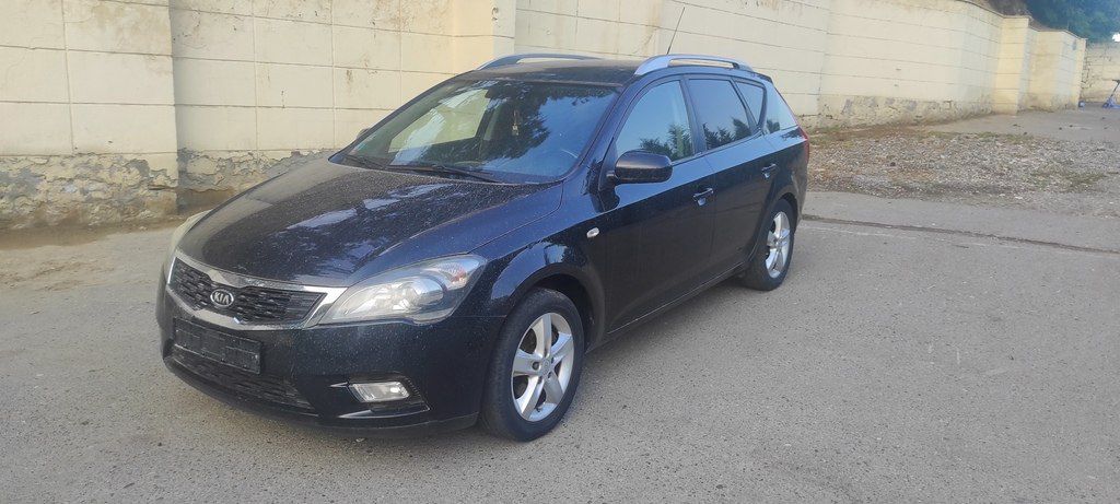 Kia Ceed SW, 1.4 L, 2009 il, 335 000 km — Avtomobillər, Bakı (8)